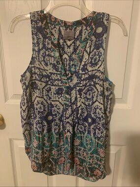 Vanessa Virginia Sleeveless Batik Printed V-Neck Top  -  size 14